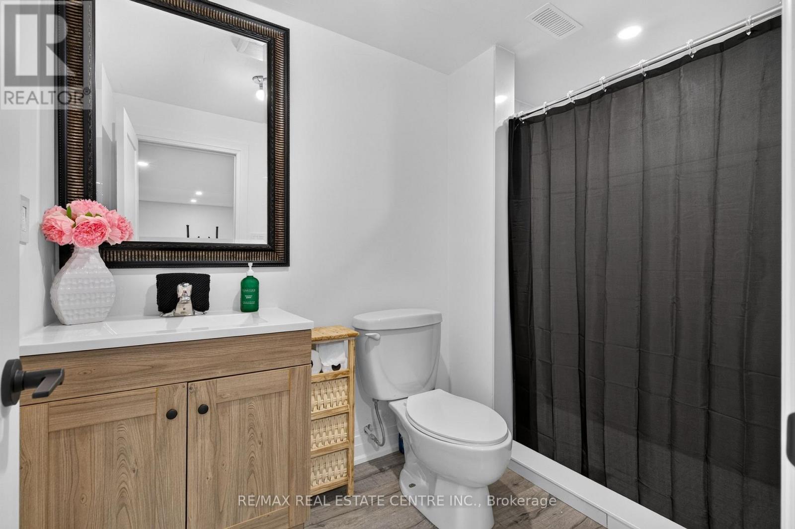833180 4th Line Ehs — photo 35