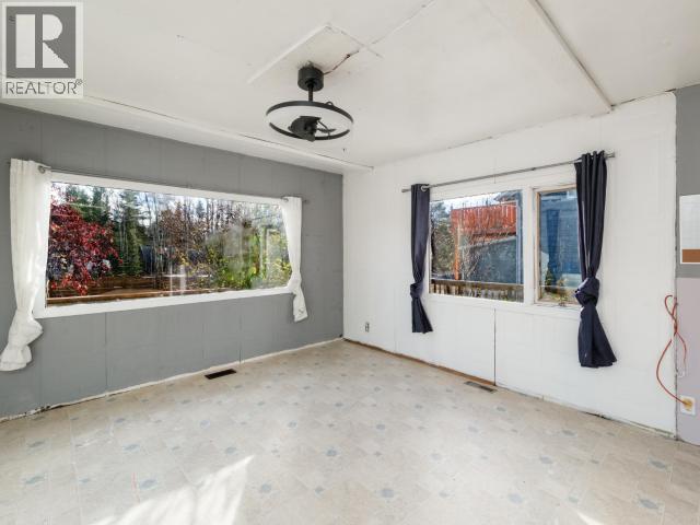 35 MAPLE STREET - 4