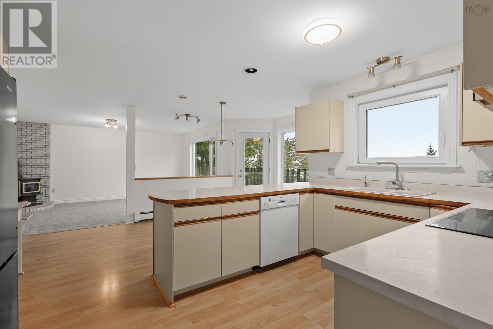 173 Dempster Crescent - 12