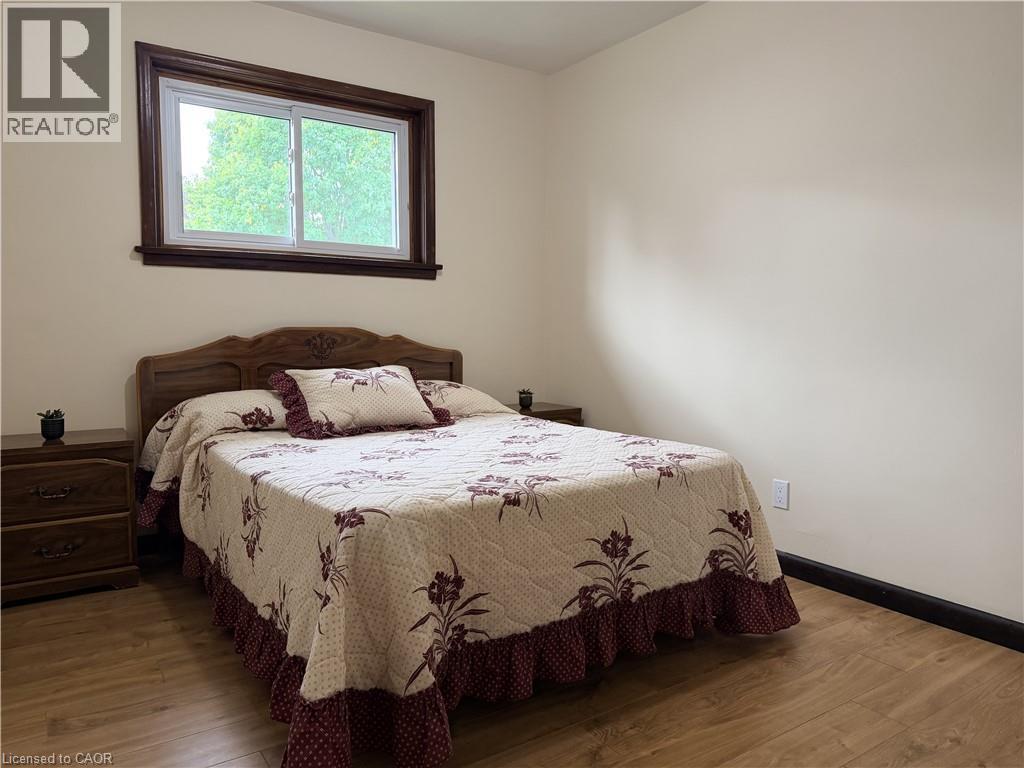181 Montclair Crescent — photo 29