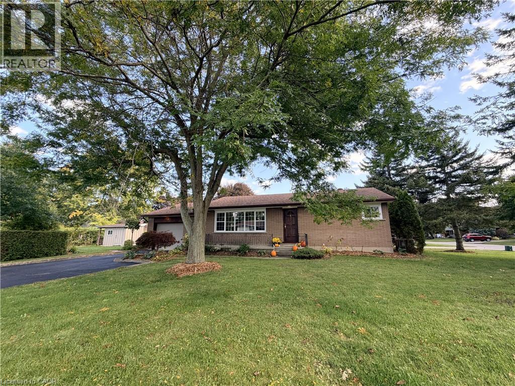 181 Montclair Crescent — photo 47