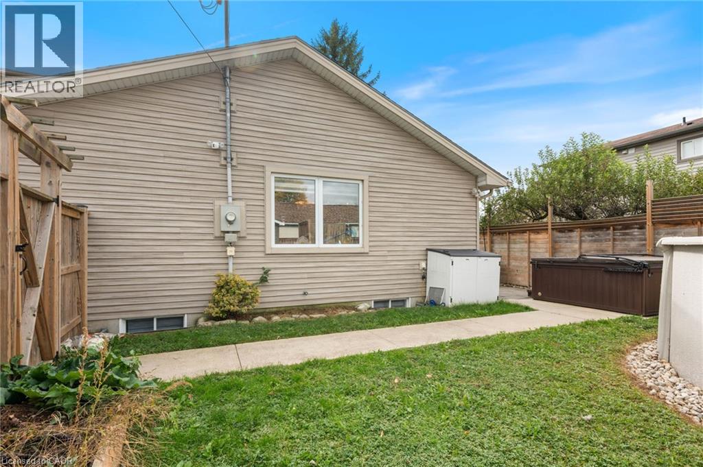 61 BROWN Street - 29