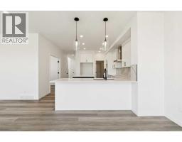4pc Bathroom - 118 Creekstone Place Sw, Calgary, AB T2X5M8 Photo 7