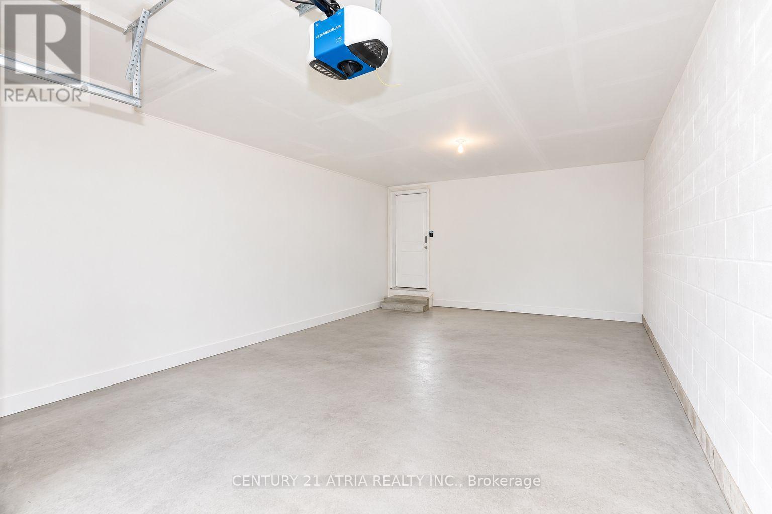 69 Stauffer Crescent — photo 25