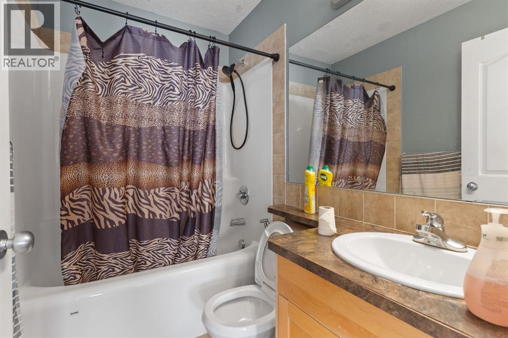 23 Saddlecrest Way NE photo 12