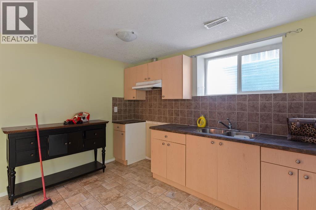 23 Saddlecrest Way NE photo 18
