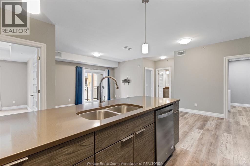 #206 728 BROWNSTONE - 15