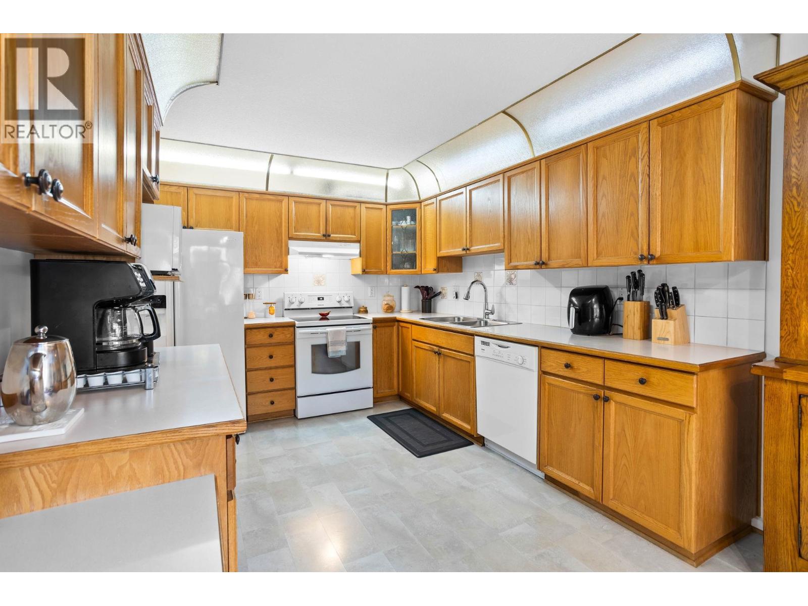 Photo of 64 323 GOVERNORS COURT 20