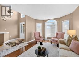 Living room - 272 Gatestone Drive, Stoney Creek, ON L8J3Y8 Photo 17