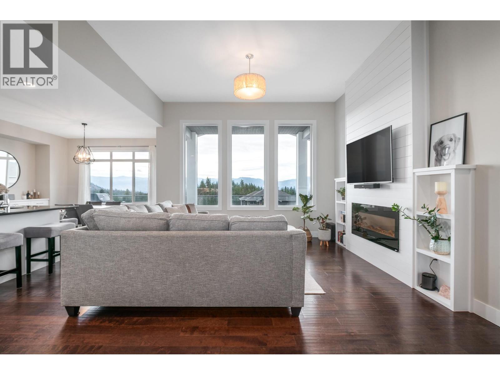 2420 Tallus Heights Drive - 12