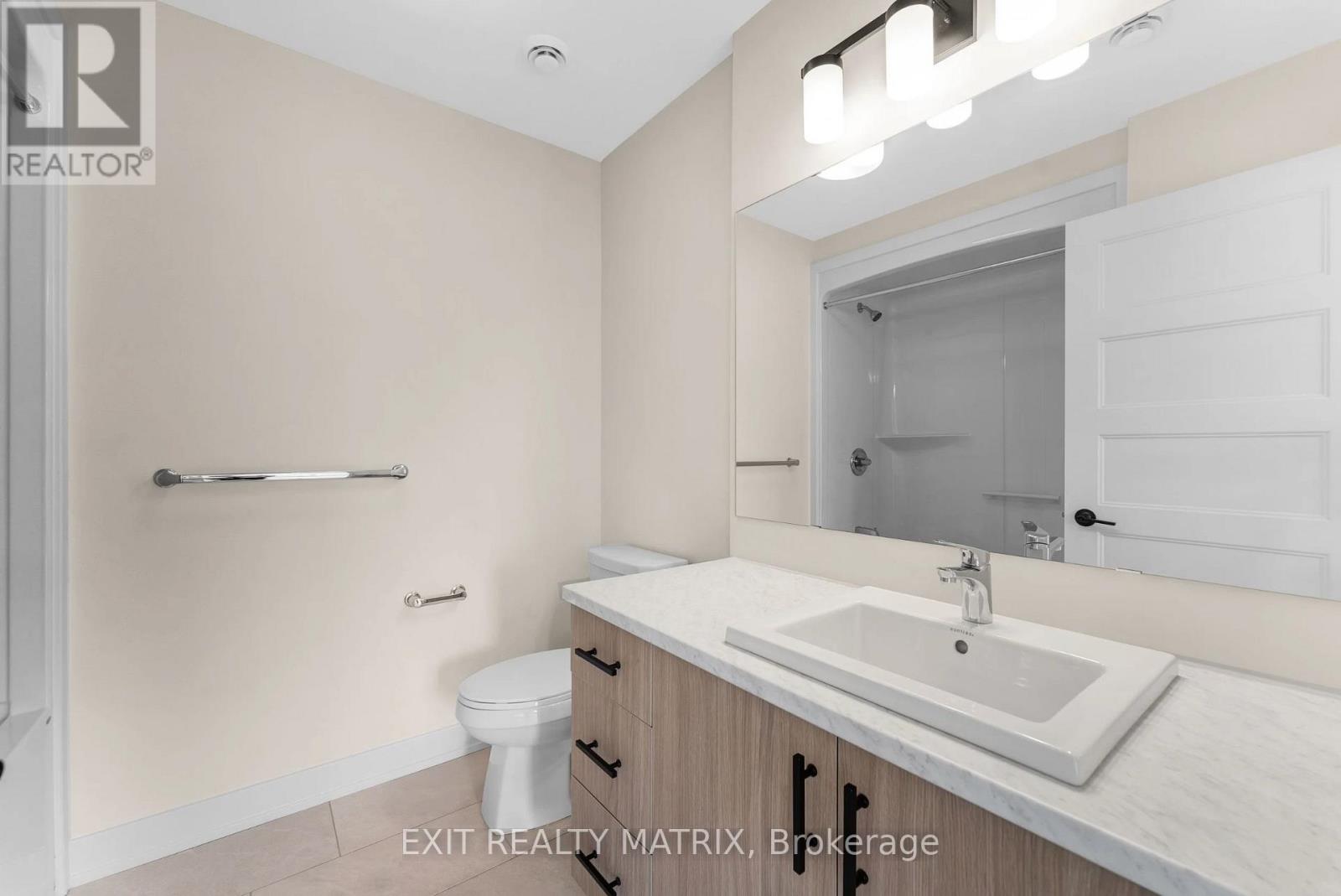 302 - 333 BELFORT STREET, Russell — photo 7