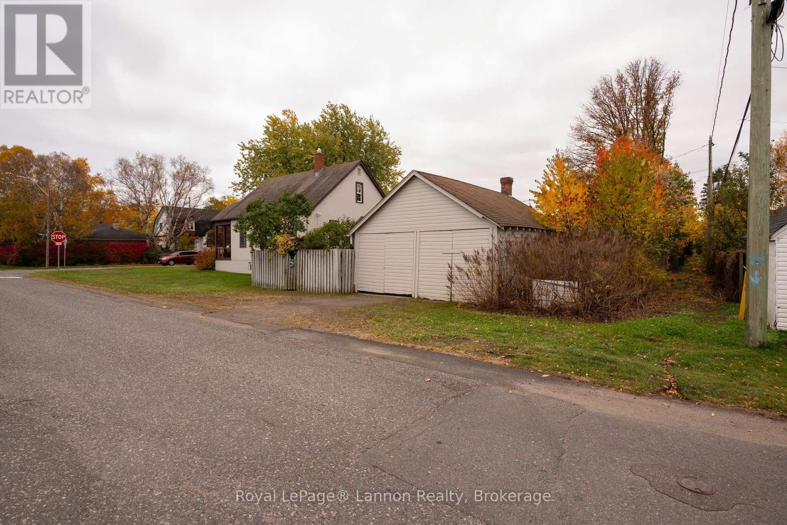 100 HILL STREET S - 35