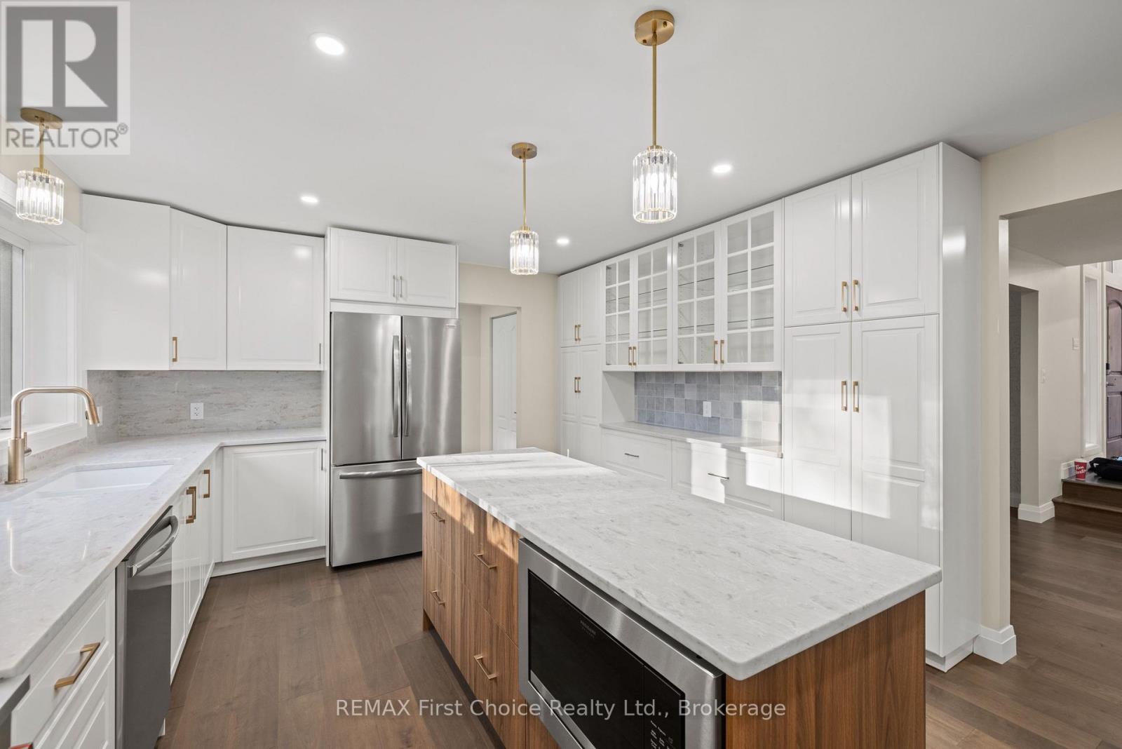 2110 WHITEGATES DRIVE - 13