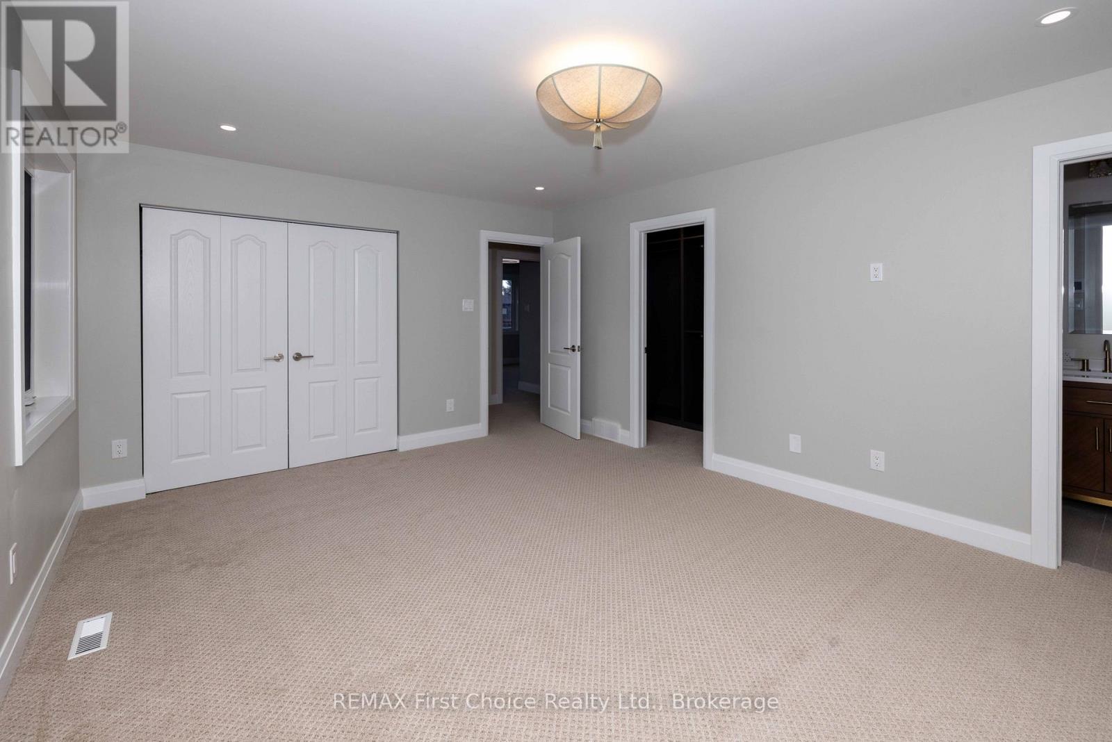 2110 WHITEGATES DRIVE - 23