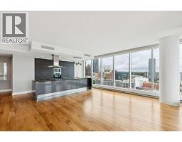 4pc Bathroom - 1901, 433 11 Avenue Se, Calgary, AB T2G0C7 Photo 9