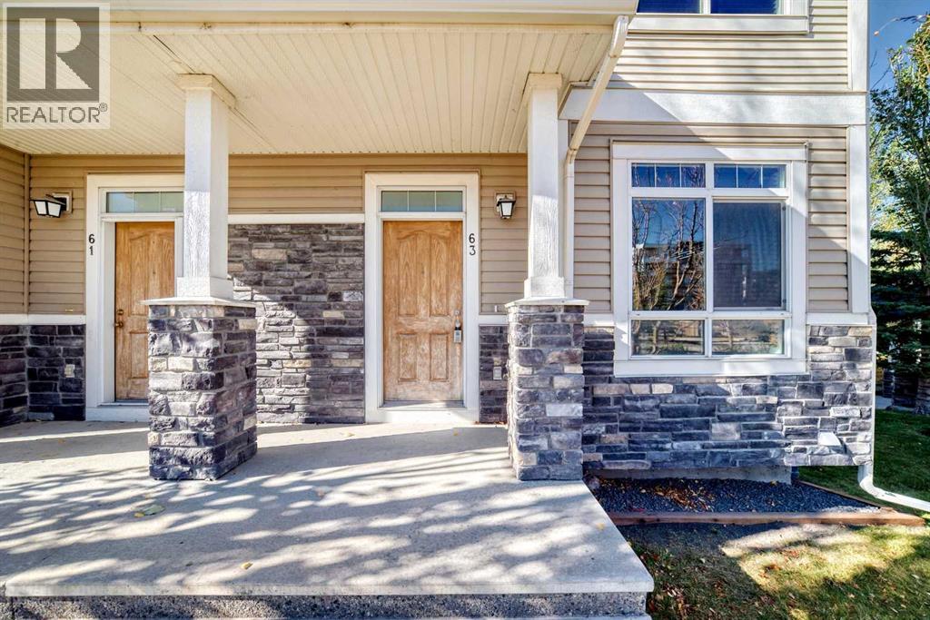 63 Skyview Ranch Gardens NE photo 4