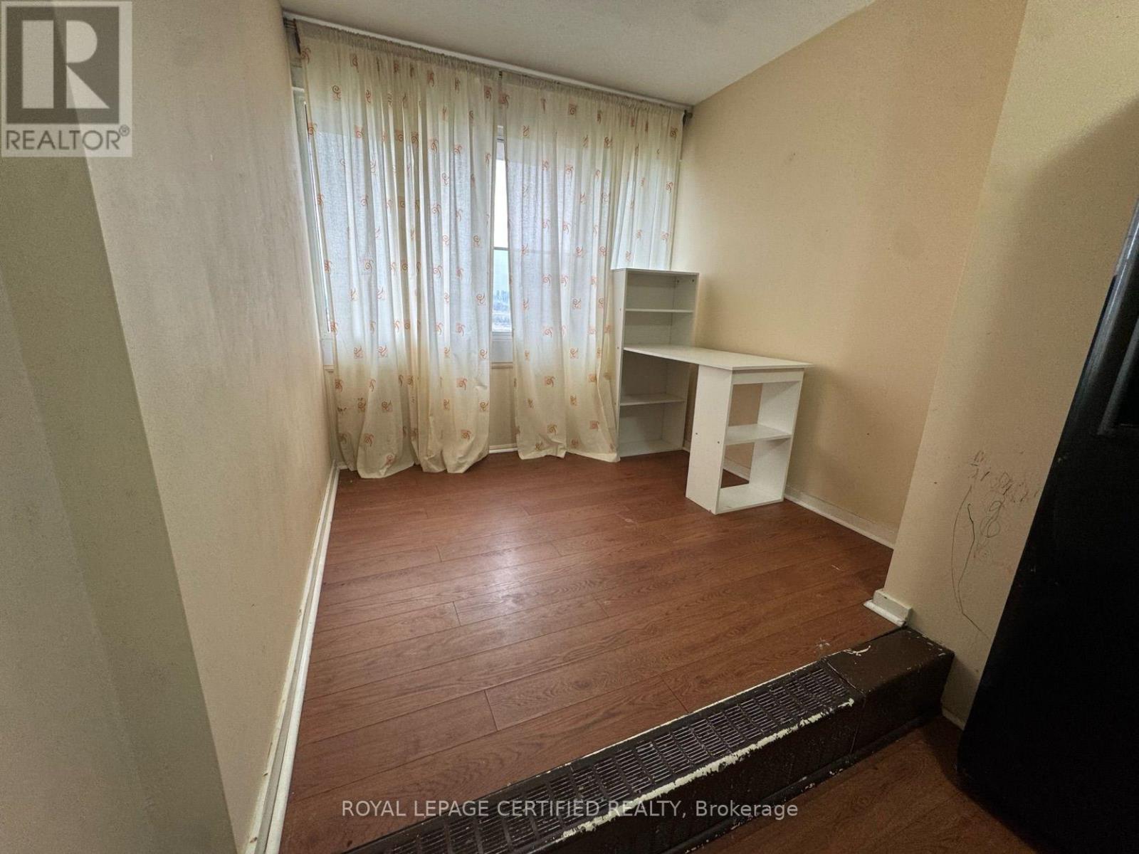 725 Don Mills Road — photo 15