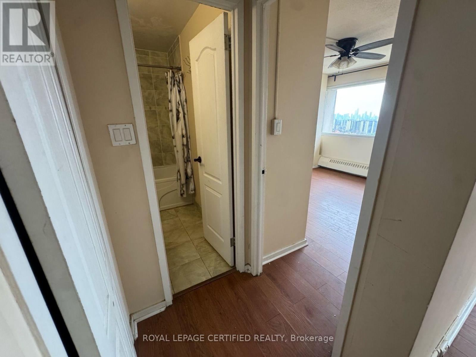 725 Don Mills Road — photo 18