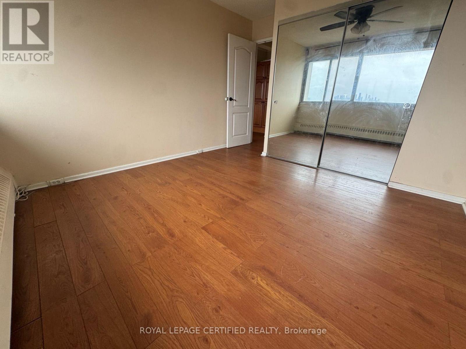 725 Don Mills Road — photo 21