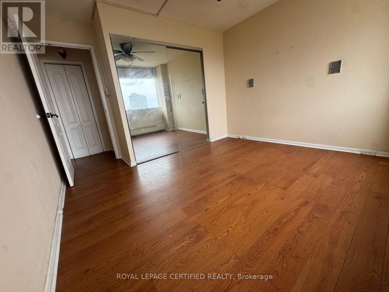 725 Don Mills Road — photo 22