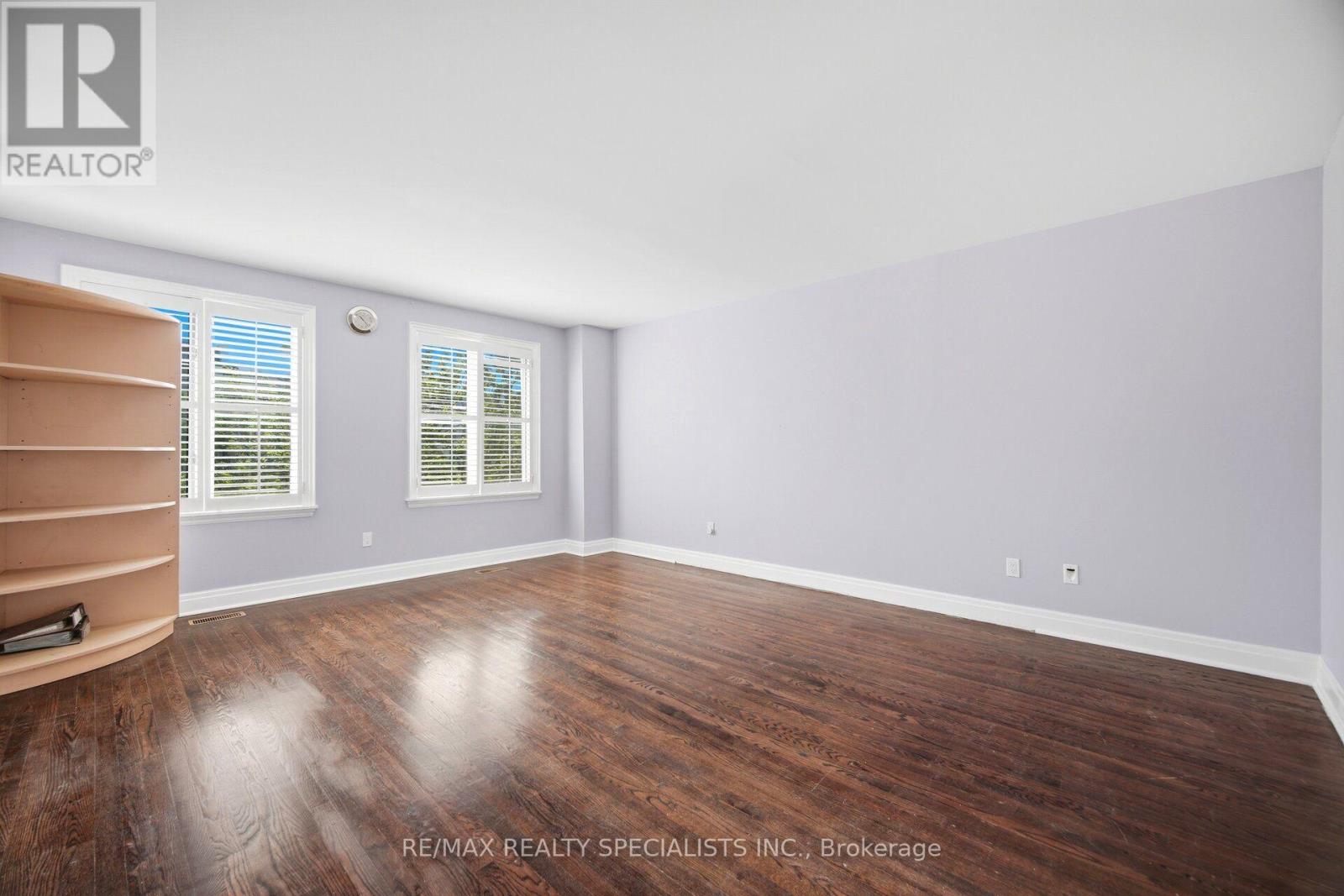246 Walmer Road — photo 29