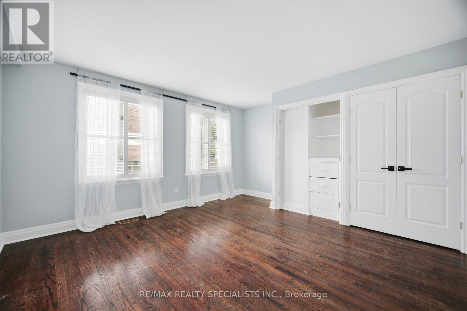 246 Walmer Road — photo 31