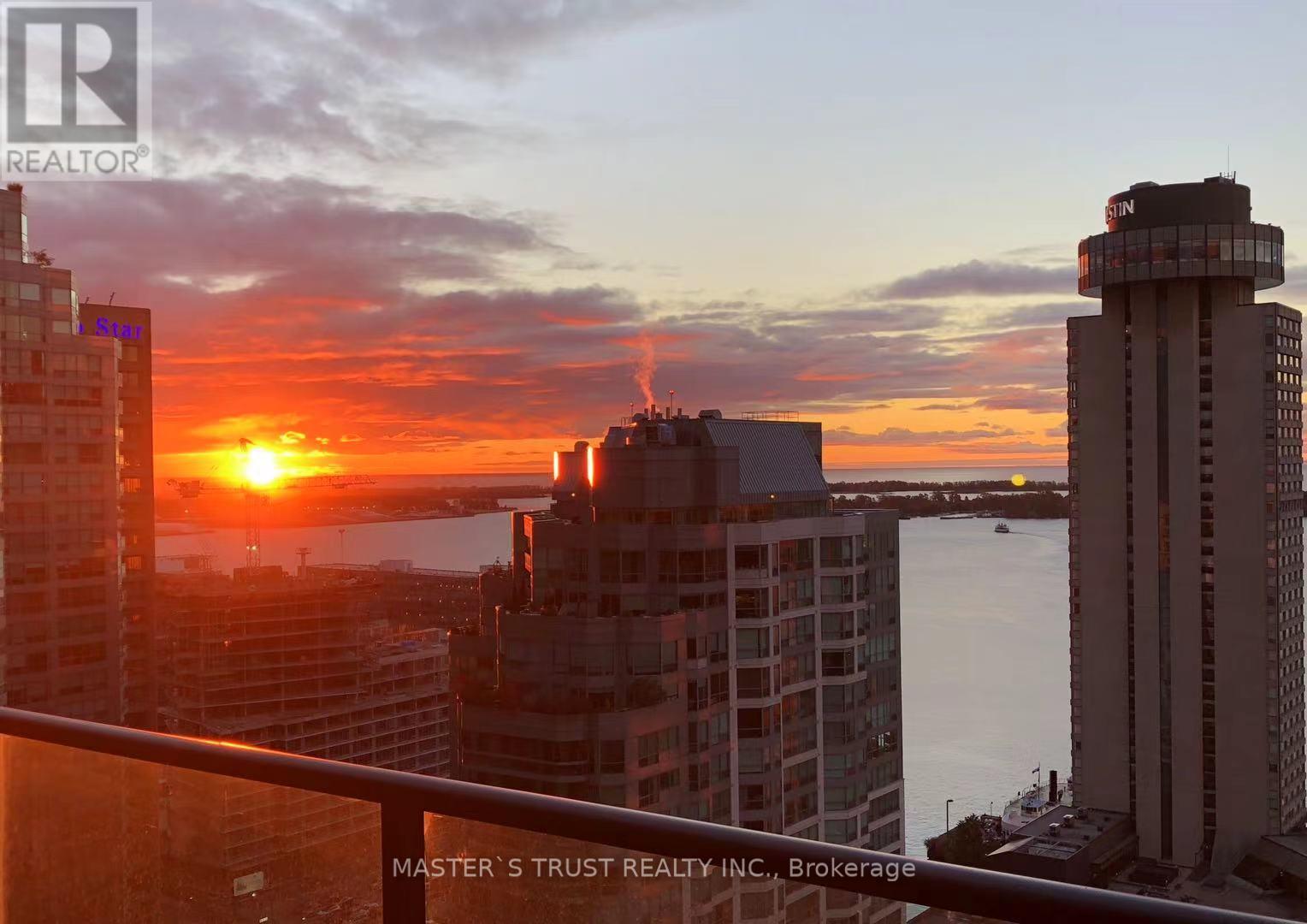 33 Bay Street — photo 19