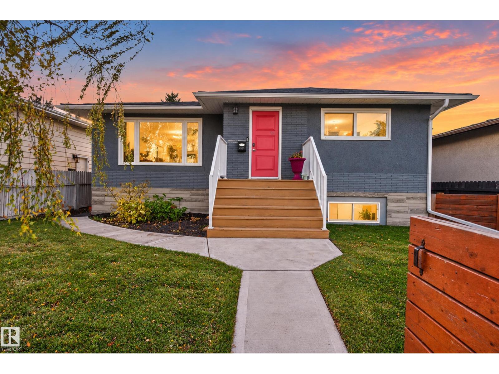 9814 79 ST NW NW, Edmonton, Alberta, T6A3G1