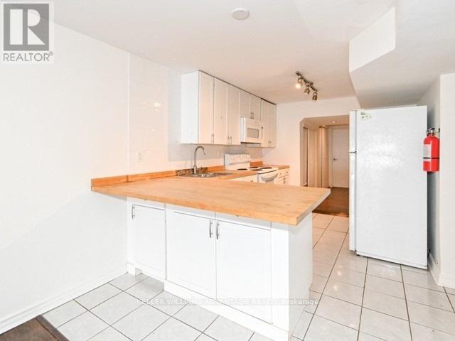 C, MAIN - 236 HIGHFIELD ROAD, Toronto (Greenwood-Coxwell) — photo 3