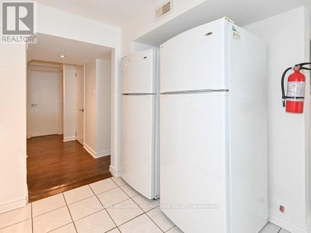 C, MAIN - 236 HIGHFIELD ROAD, Toronto (Greenwood-Coxwell) — photo 4