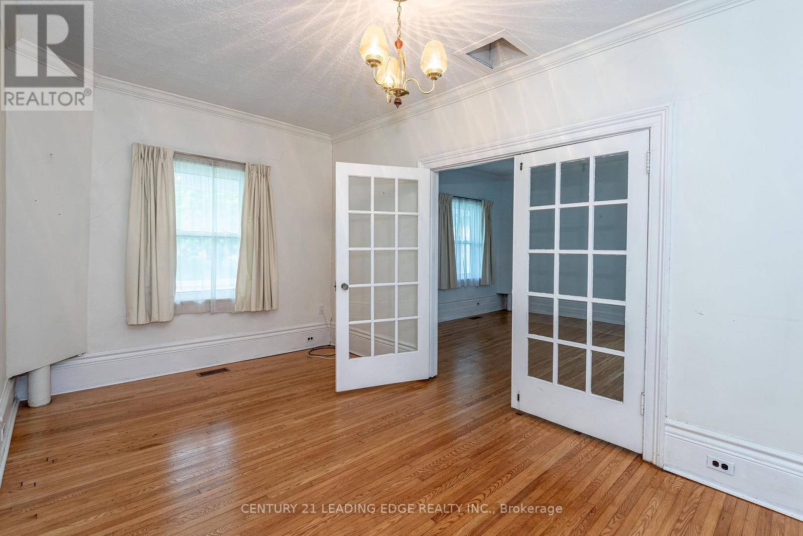 62 North Street, Georgina, ON photo 5