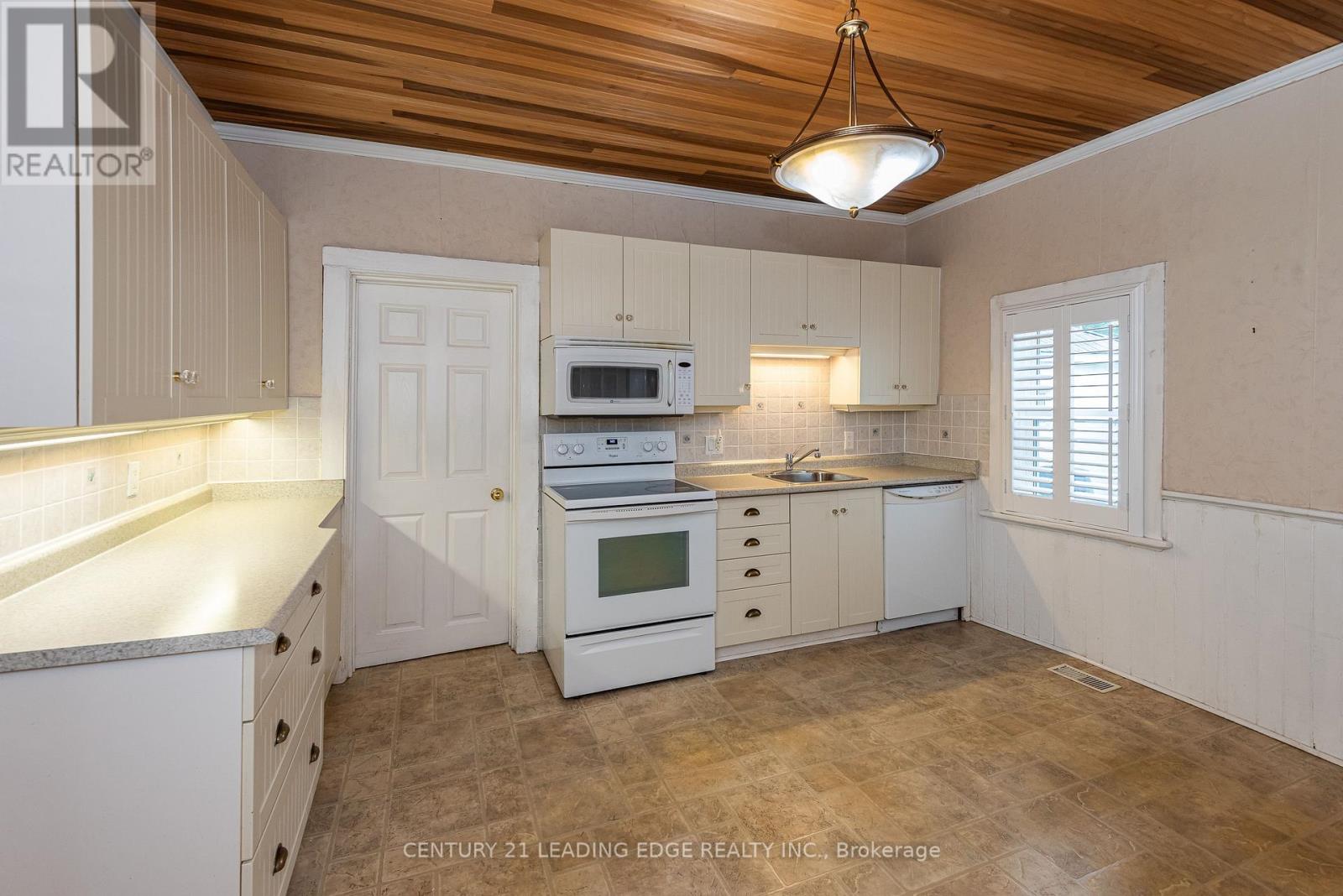 62 North Street, Georgina, ON photo 8