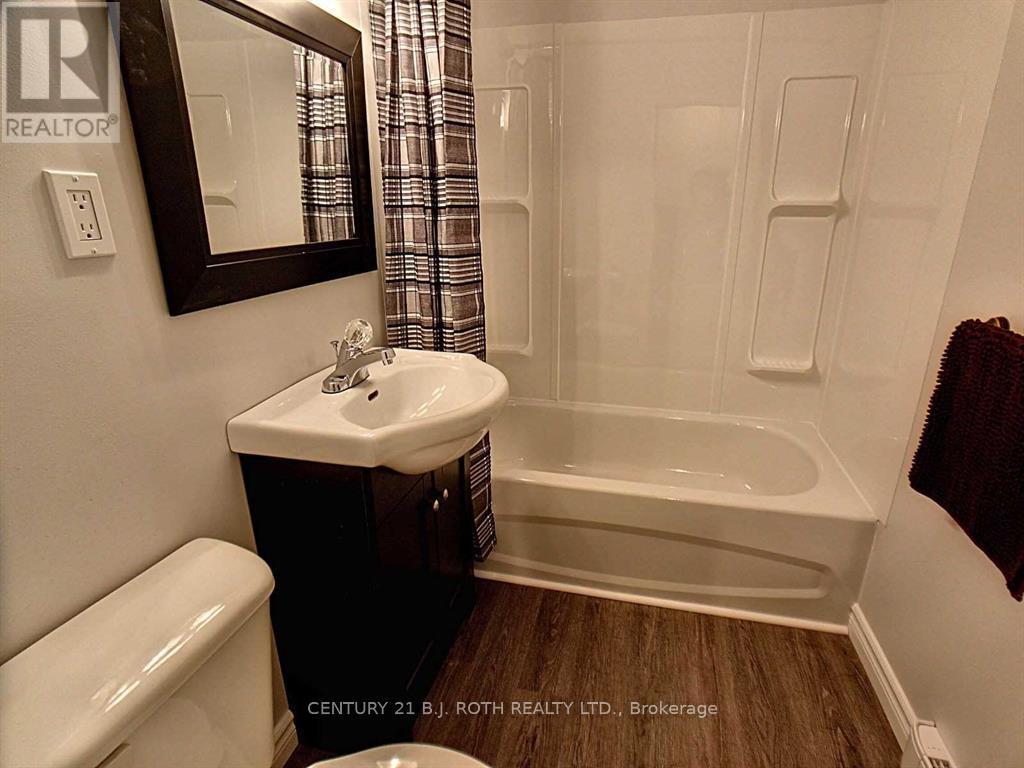 240 Clayborne Place, Orillia, ON photo 14