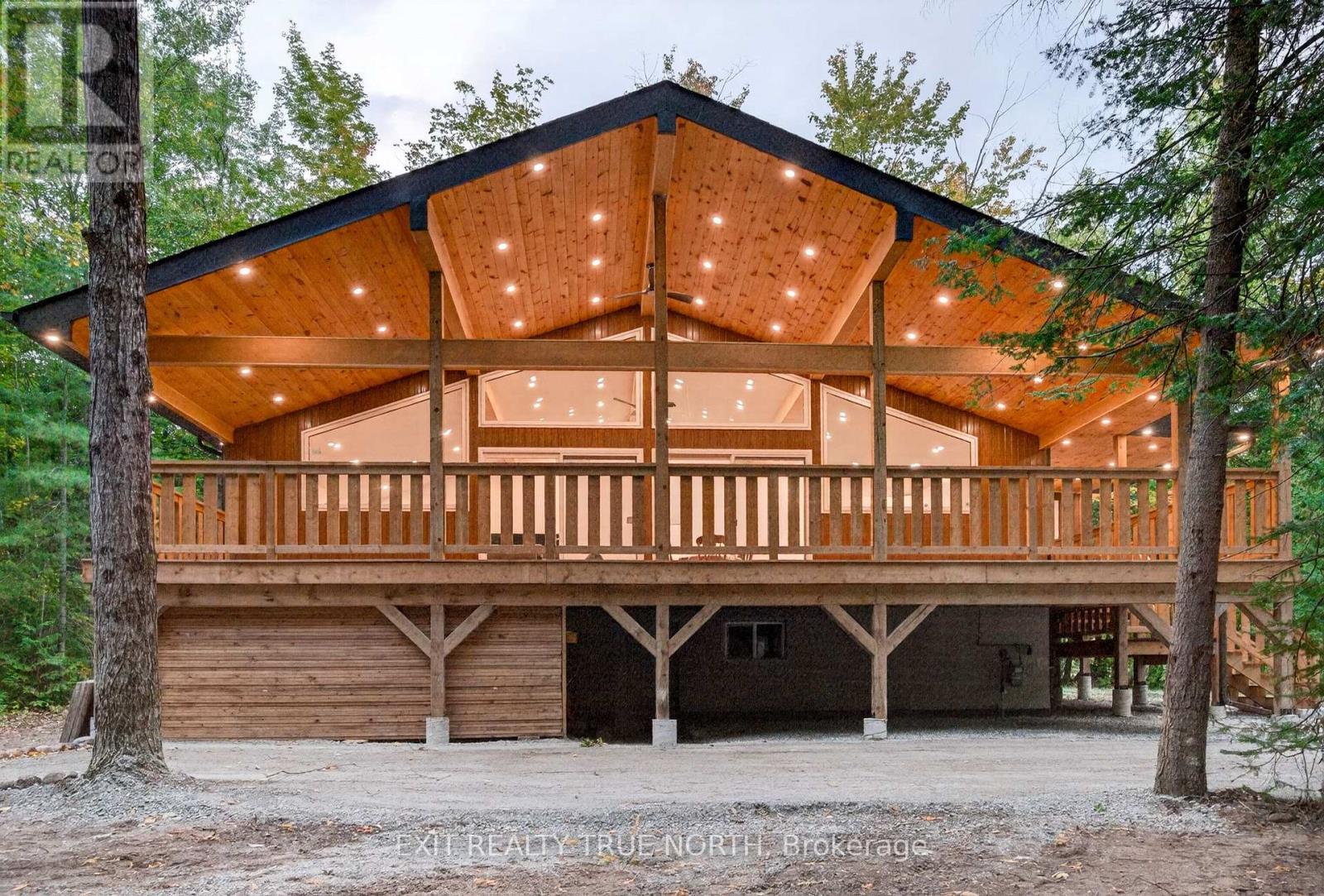 36 Pine Needles Drive, Tiny, ON photo 1