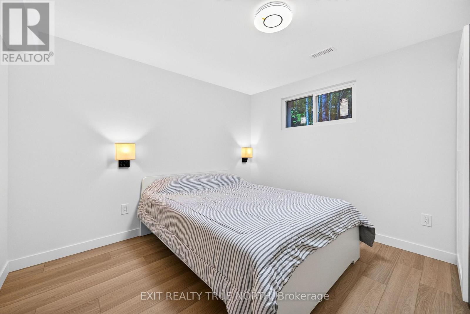 36 Pine Needles Drive, Tiny, ON photo 19