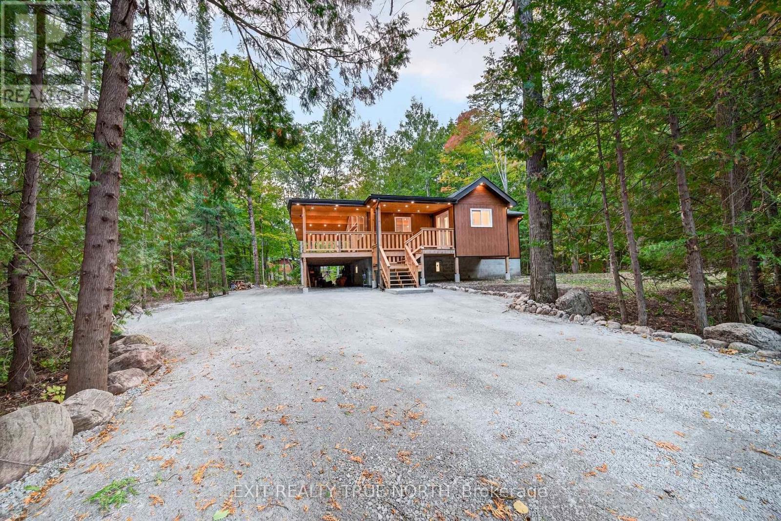 36 Pine Needles Drive, Tiny, ON photo 29