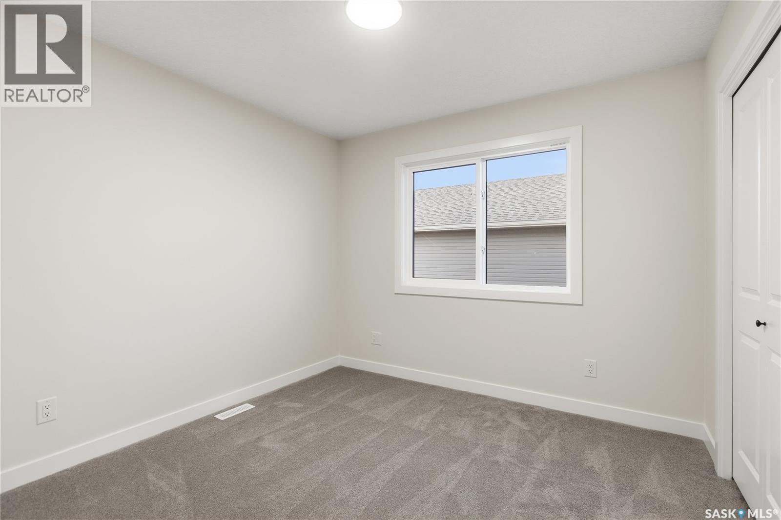 141 Emma CRESCENT - 23