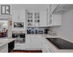 593a Scarlett Road N, Toronto, ON M9P2S6 Photo 13
