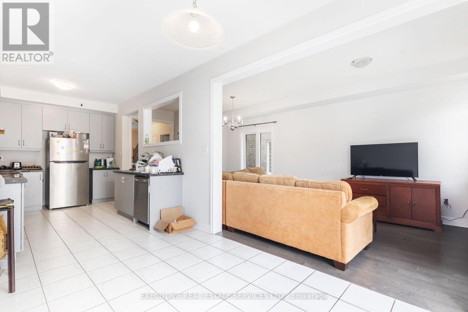 105 Branigan Crescent — photo 15