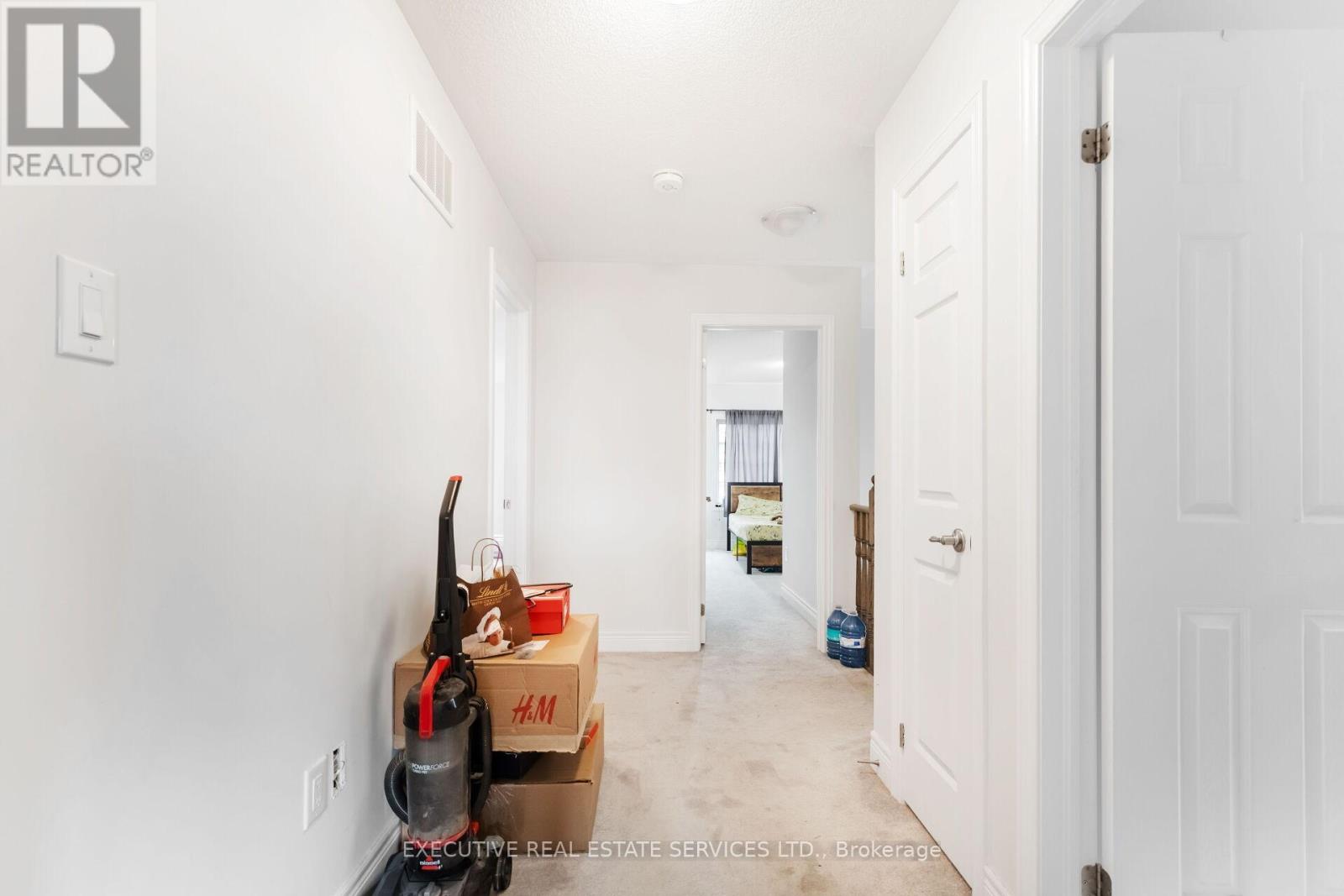 105 Branigan Crescent — photo 25