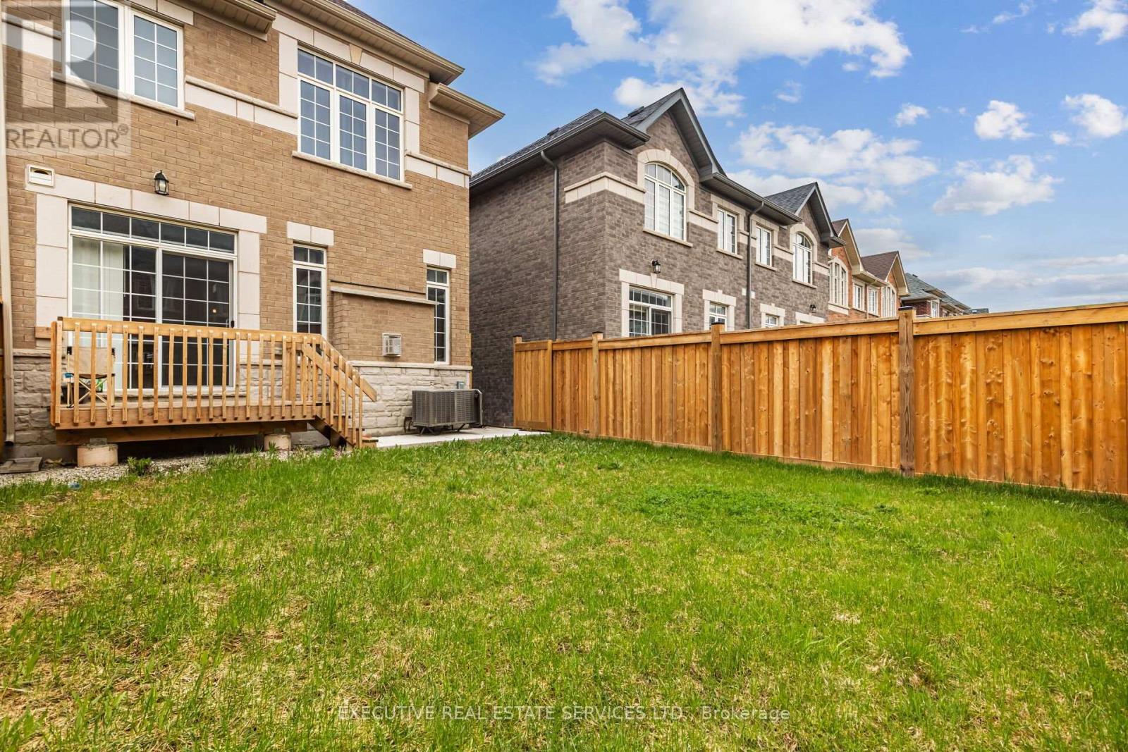 105 Branigan Crescent — photo 40