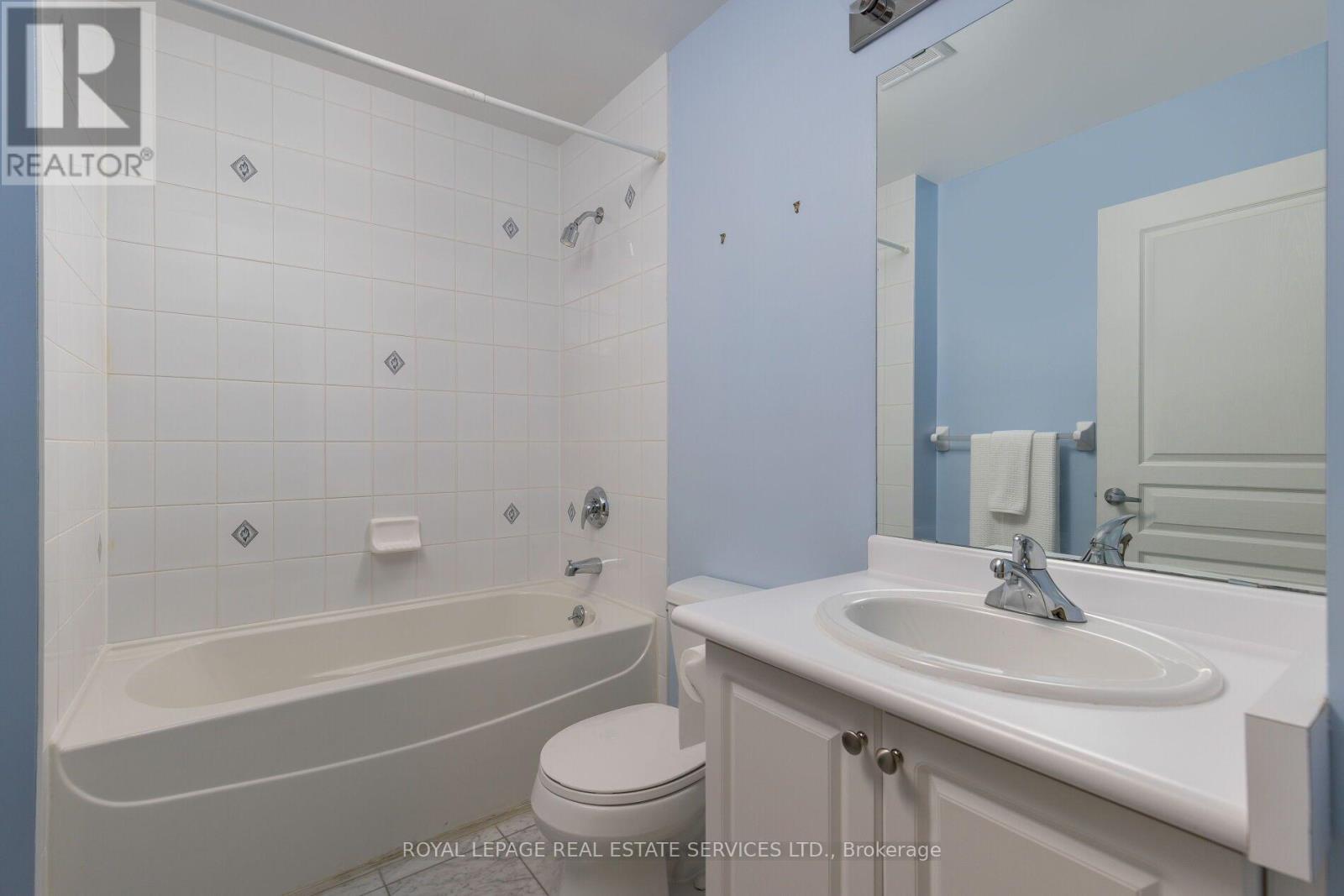 221- 5 Marine Parade Drive, Toronto, ON photo 13