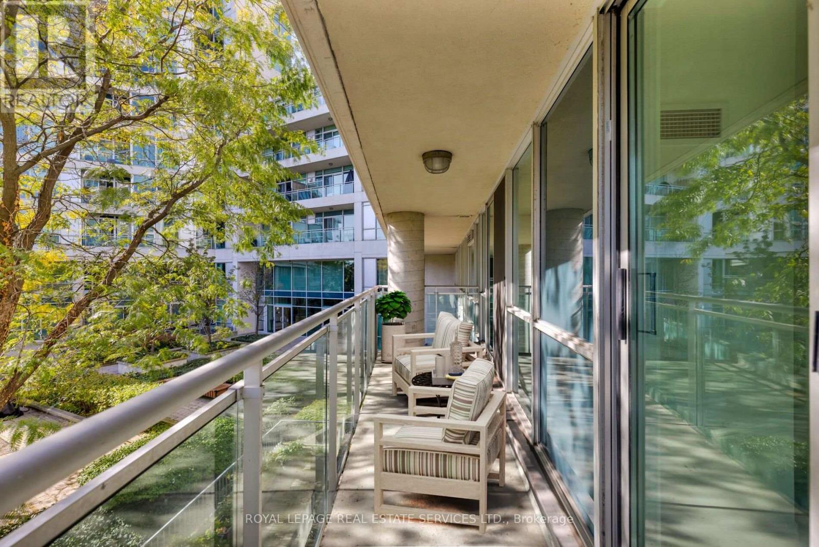221- 5 Marine Parade Drive, Toronto, ON photo 7