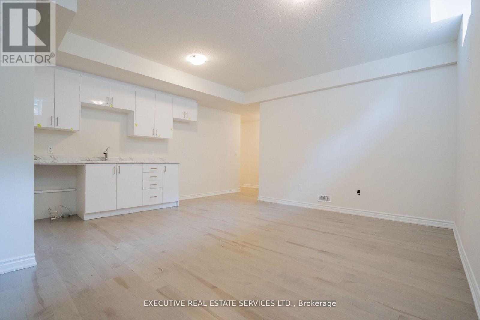 158 Petch Avenue — photo 13
