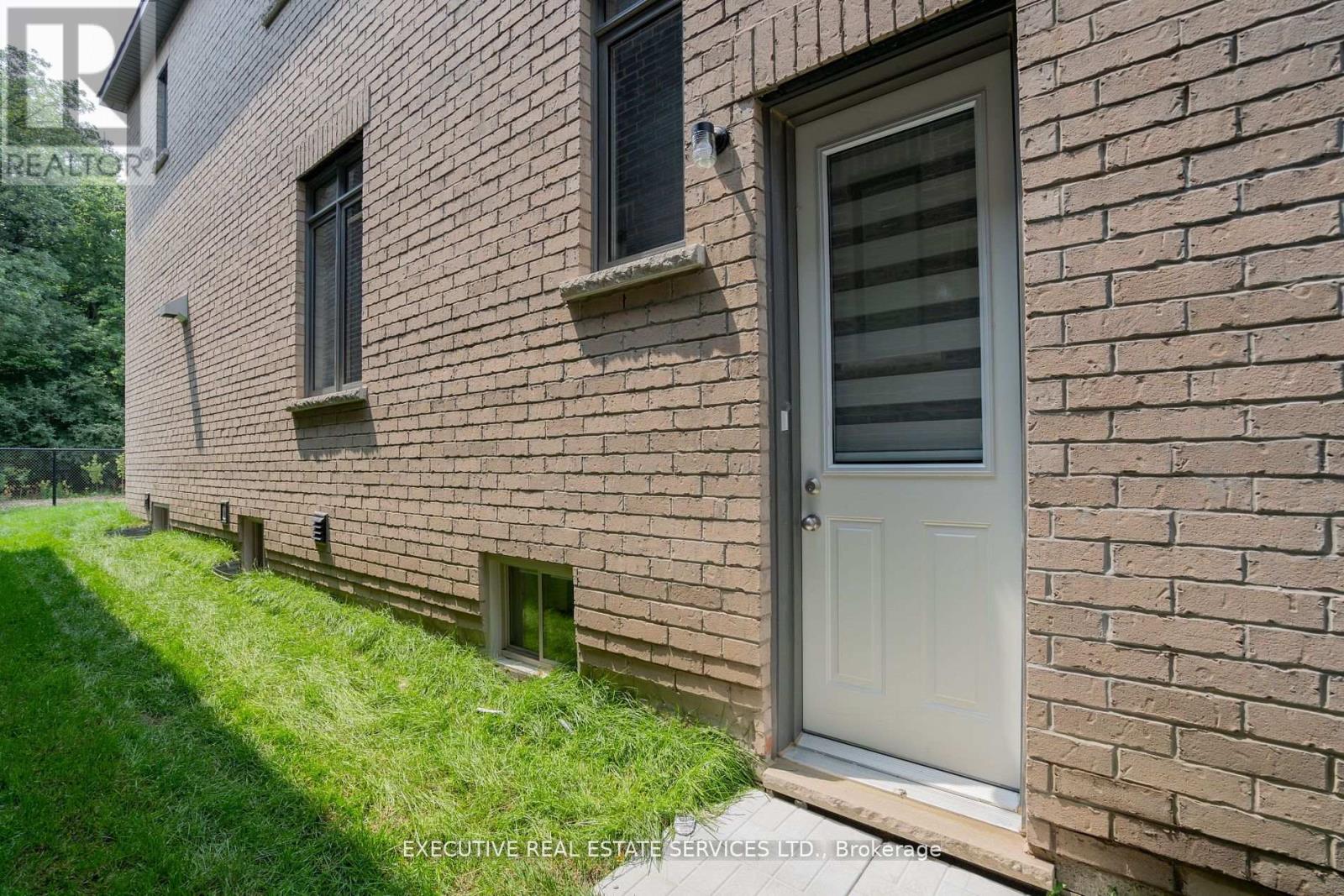 158 Petch Avenue — photo 14