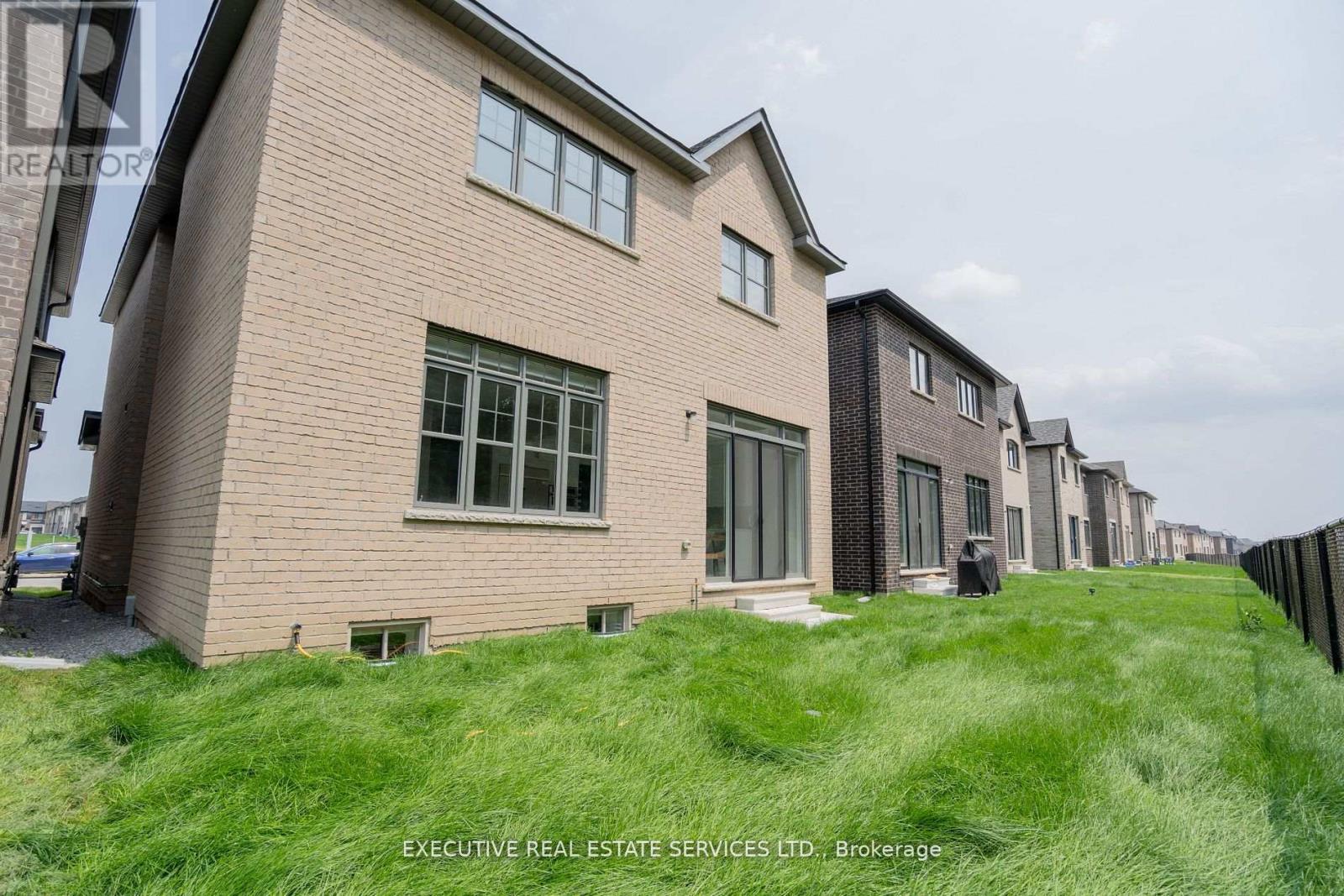 158 Petch Avenue — photo 17