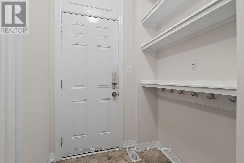142 Culp Trail, Oakville, ON photo 18