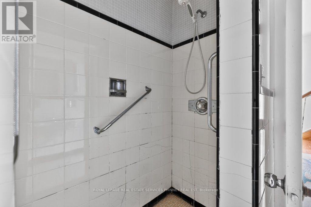 630 BOB-O-LINK ROAD - 16