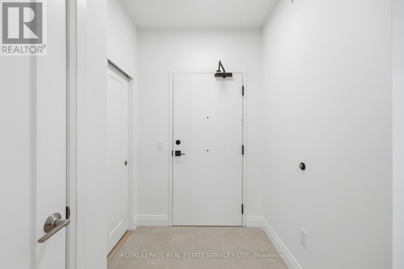 213 - 26 MILL STREET, Halton Hills (Georgetown) — photo 2