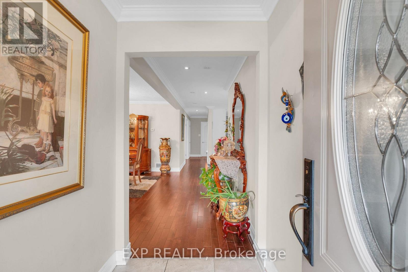 Photo of 593A SCARLETT ROAD N